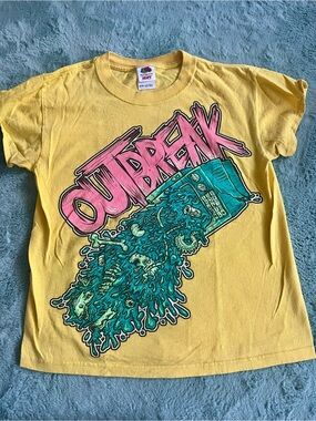 Vintage Yellow 'OUTBREAK' Graphic Tee - Youth Large